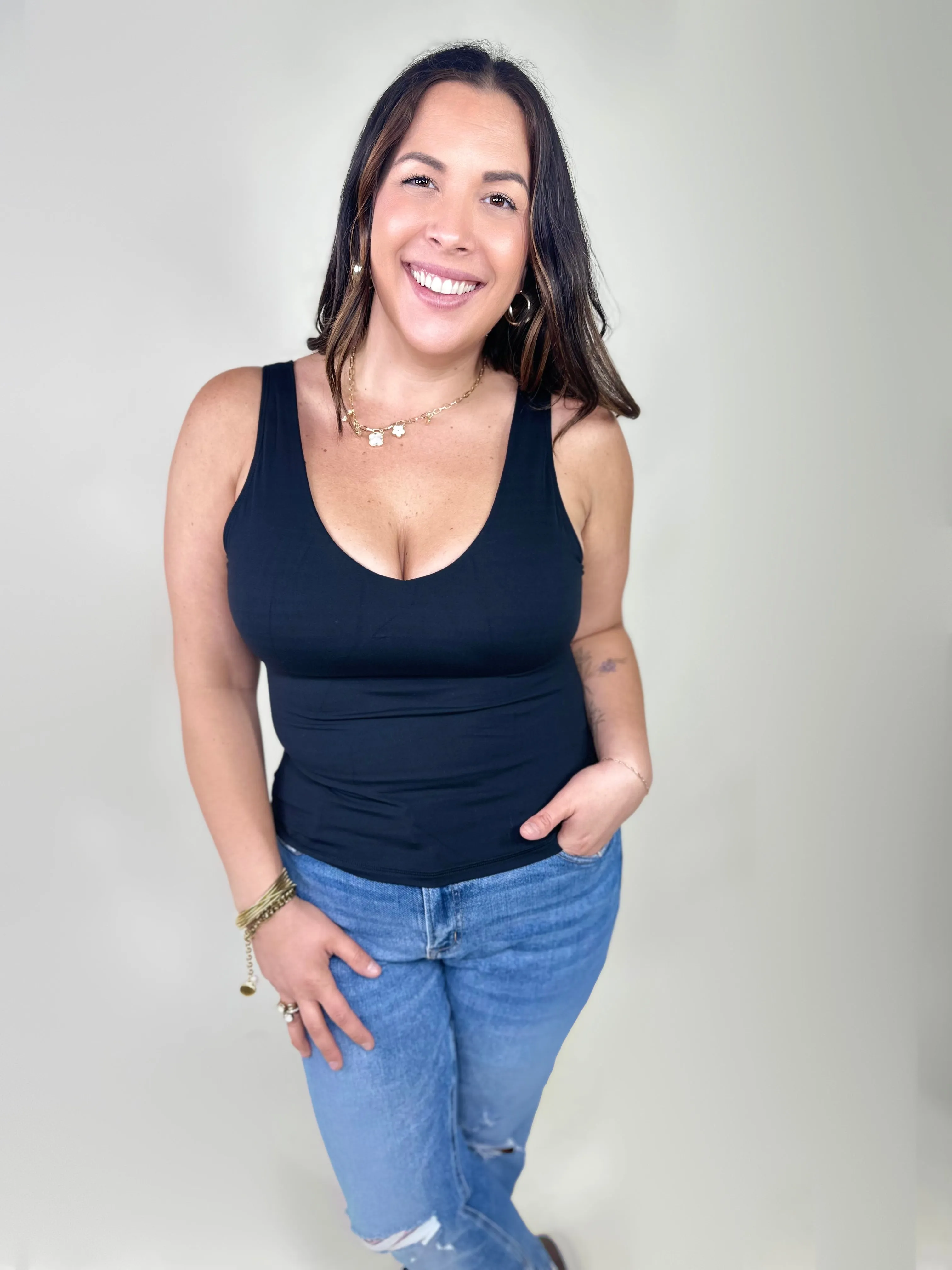 Restock : Body Molding Active Tank- No Bra Needed
