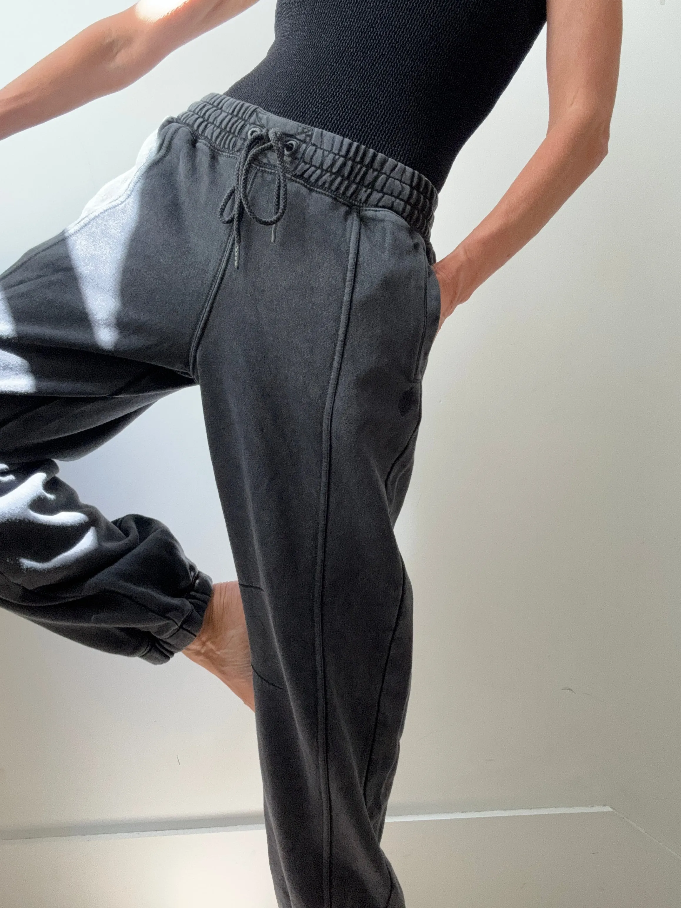 Sprint To The Finish Pants Black